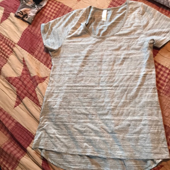 LulaRoe Perfect T - Picture 1 of 2